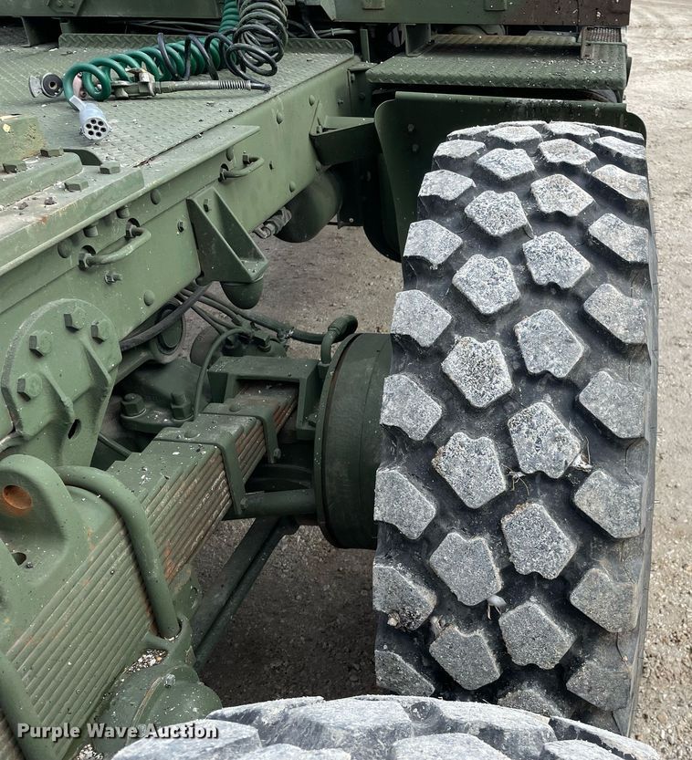 image for item MA9923 1991 BMY M932A2  semi truck
