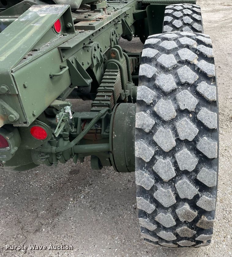 image for item MA9923 1991 BMY M932A2  semi truck