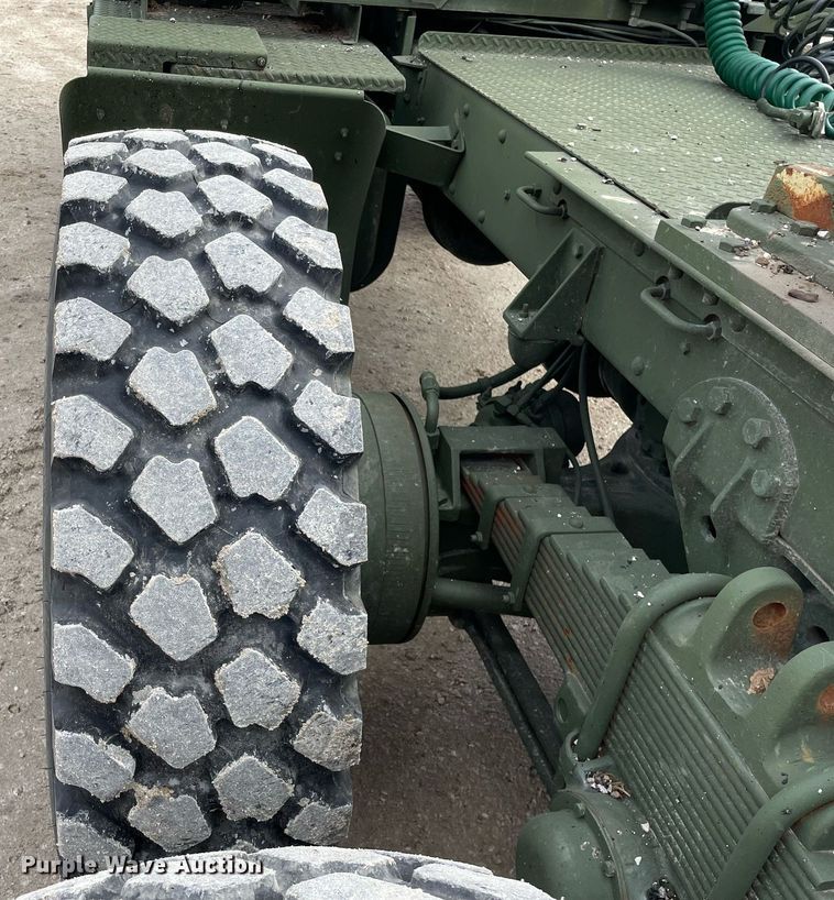 image for item MA9923 1991 BMY M932A2  semi truck