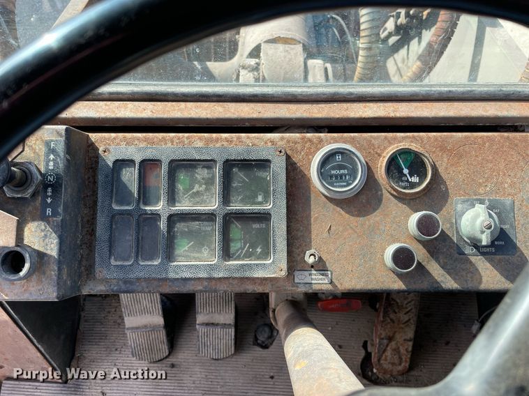 image for item MA9924 1984 Dresser 540  wheel loader