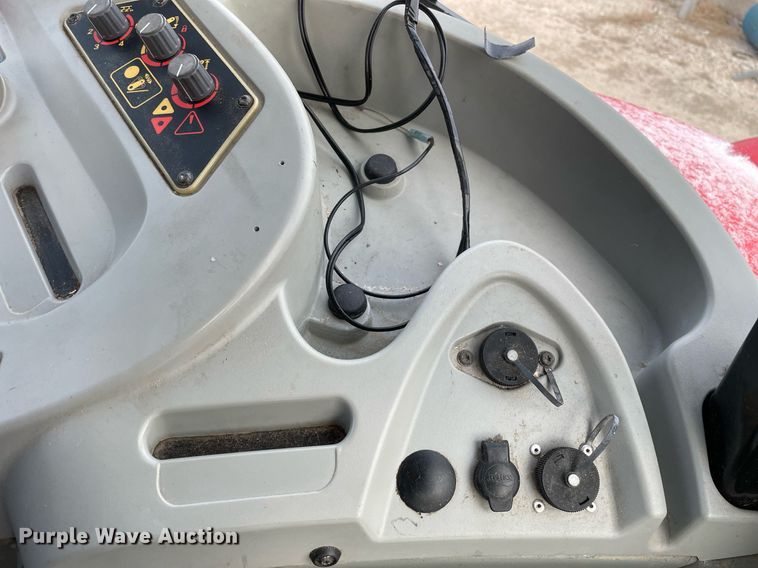 image for item MA9929 2004 Massey Ferguson 5455  MFWD tractor