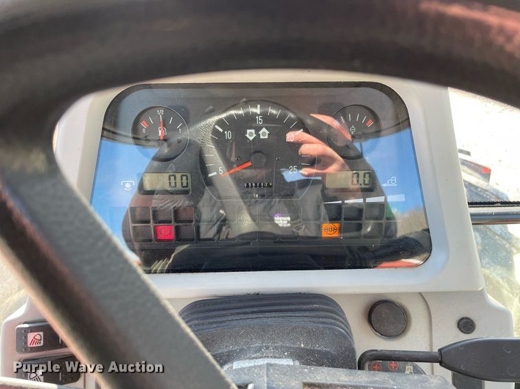 image for item MA9931 2004 Massey Ferguson 5455  MFWD tractor