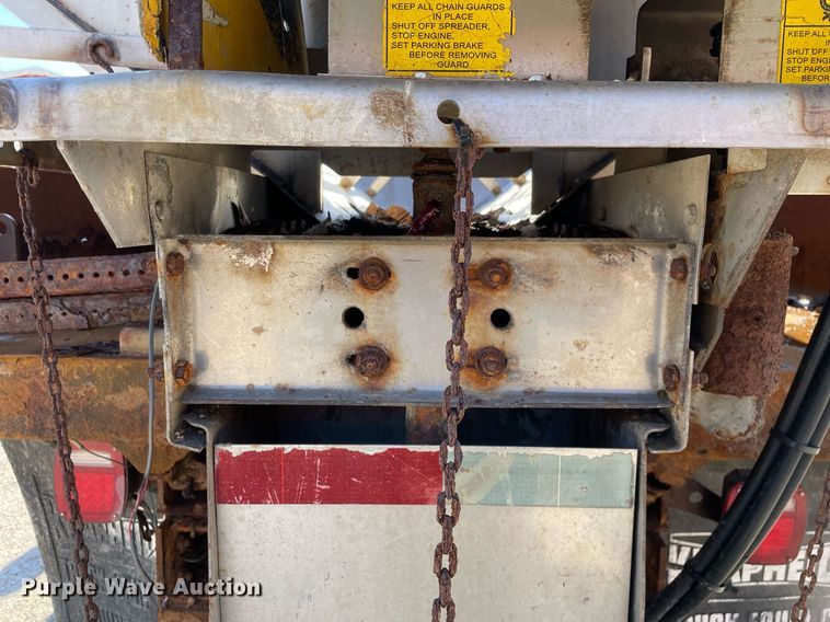 image for item MA9932 2004 Ford F550 Super Duty XL  dump truck