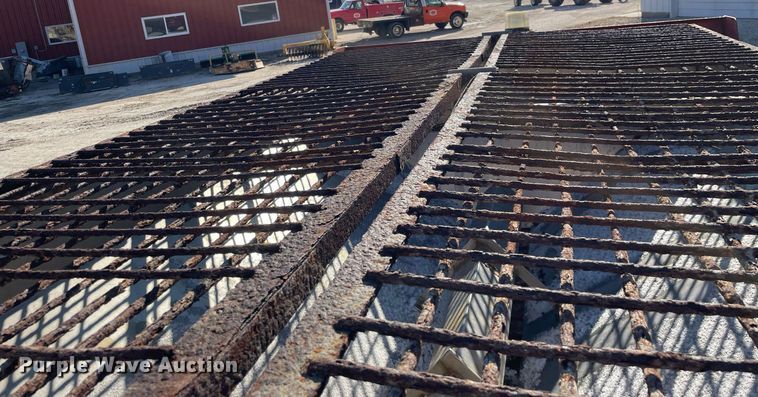 image for item MA9932 2004 Ford F550 Super Duty XL  dump truck