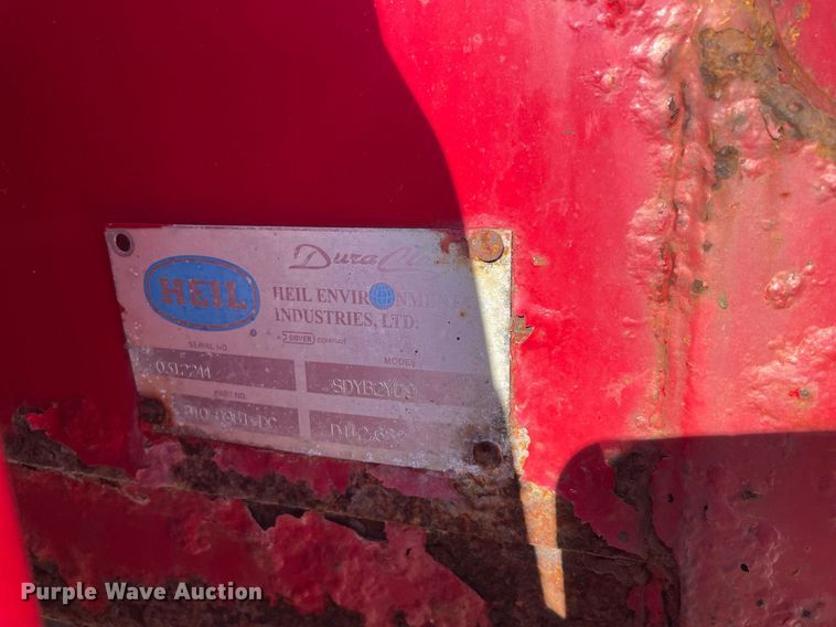 image for item MA9932 2004 Ford F550 Super Duty XL  dump truck