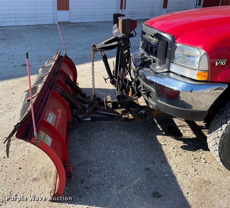 image for item MA9932 2004 Ford F550 Super Duty XL  dump truck