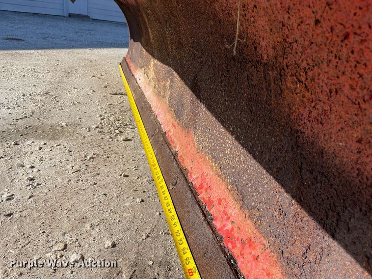 image for item MA9932 2004 Ford F550 Super Duty XL  dump truck