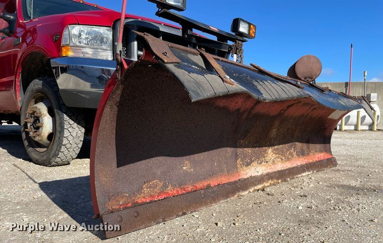 image for item MA9932 2004 Ford F550 Super Duty XL  dump truck