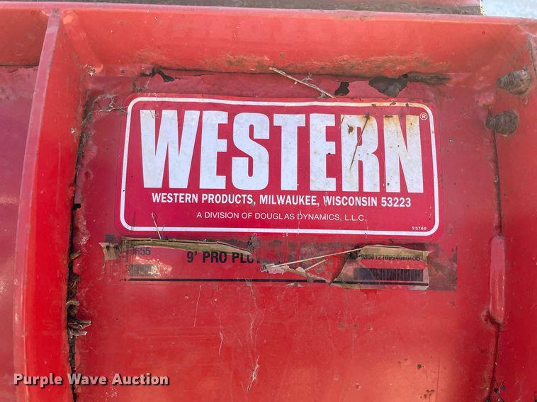 image for item MA9932 2004 Ford F550 Super Duty XL  dump truck