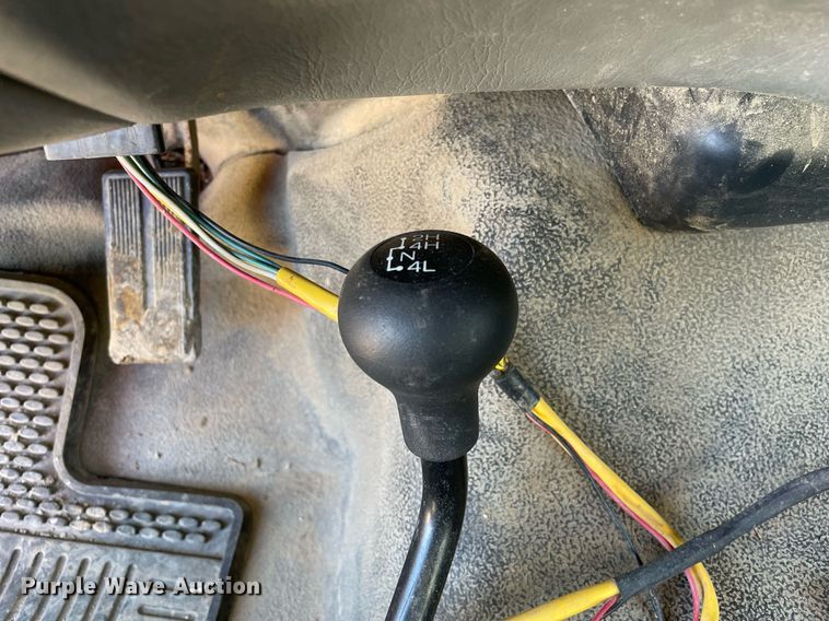 image for item MA9932 2004 Ford F550 Super Duty XL  dump truck