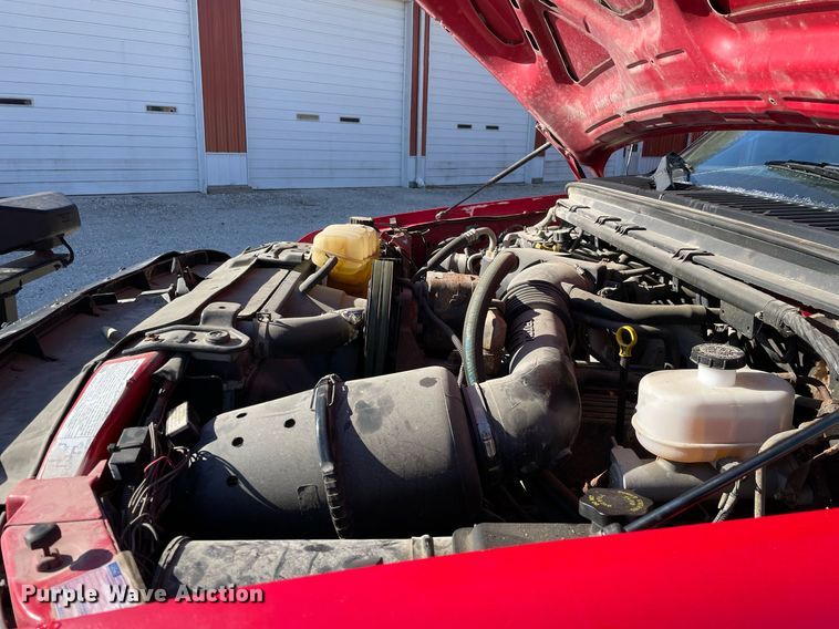 image for item MA9932 2004 Ford F550 Super Duty XL  dump truck