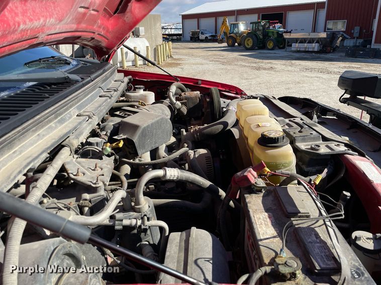 image for item MA9932 2004 Ford F550 Super Duty XL  dump truck