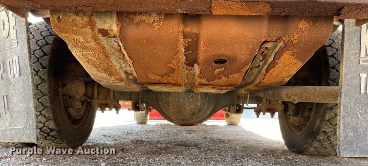 image for item MA9932 2004 Ford F550 Super Duty XL  dump truck