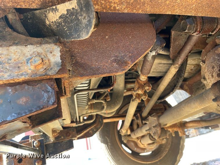 image for item MA9932 2004 Ford F550 Super Duty XL  dump truck