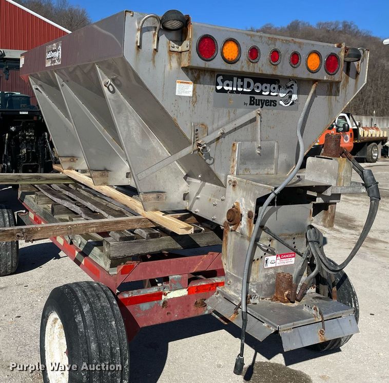 image for item MA9934 Salt Dogg  spreader