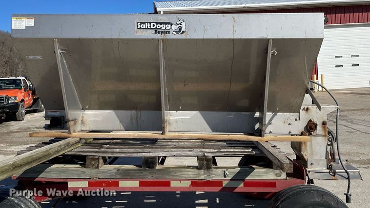 image for item MA9934 Salt Dogg  spreader