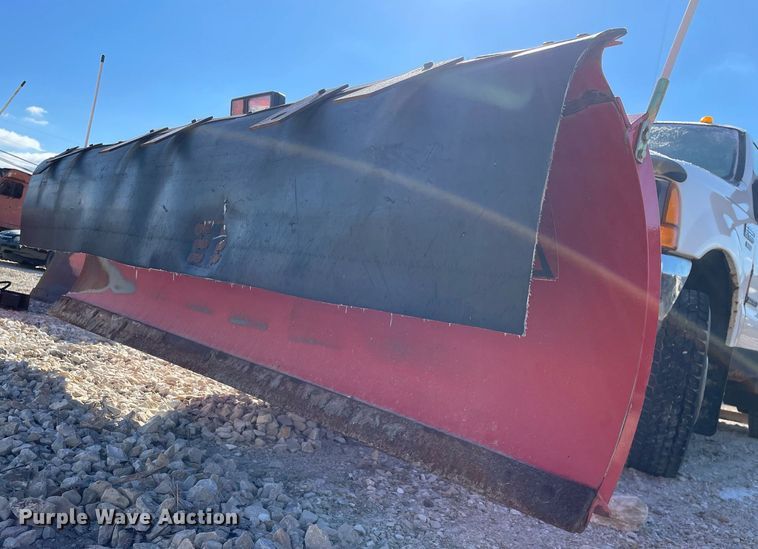 image for item MA9935 2001 Ford F550 Super Duty XL  truck cab and chassis