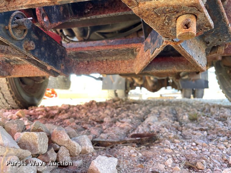 image for item MA9935 2001 Ford F550 Super Duty XL  truck cab and chassis