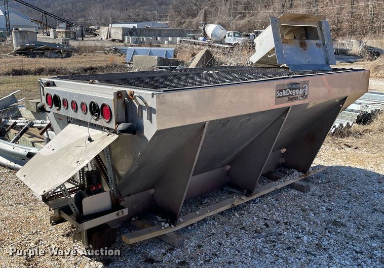 image for item MA9937 Salt Dogg  spreader