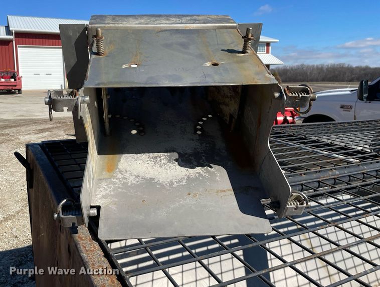 image for item MA9937 Salt Dogg  spreader