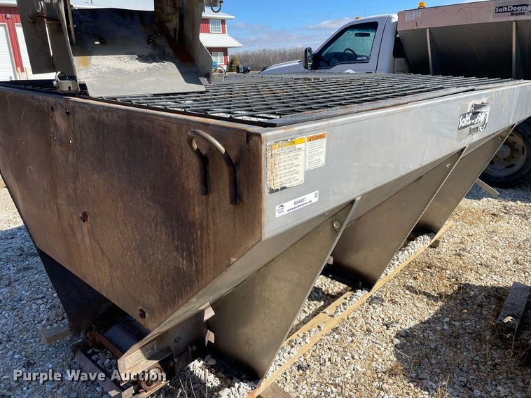 image for item MA9937 Salt Dogg  spreader