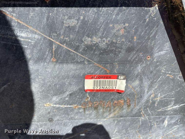 image for item MA9943 Caterpillar CVP75  excavator plate compactor