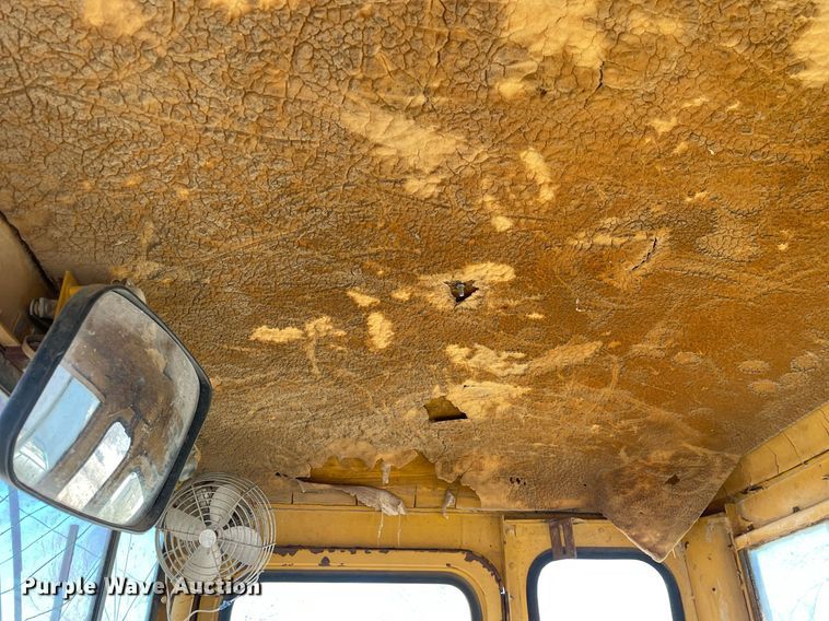 image for item MA9961 1963 Caterpillar 12E  rigid frame motor grader