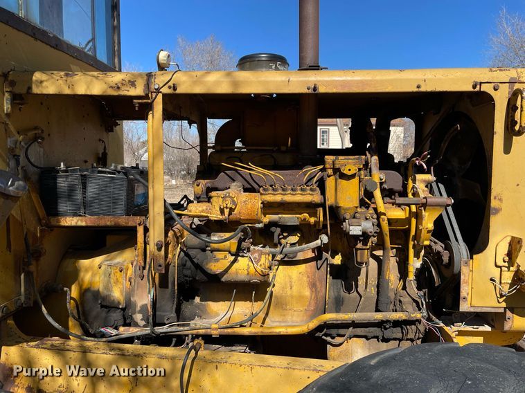 image for item MA9961 1963 Caterpillar 12E  rigid frame motor grader