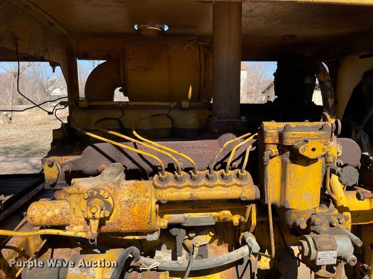 image for item MA9961 1963 Caterpillar 12E  rigid frame motor grader