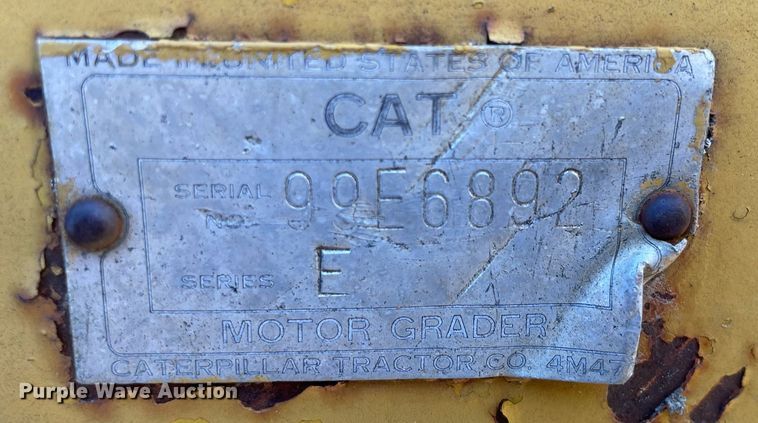 image for item MA9961 1963 Caterpillar 12E  rigid frame motor grader