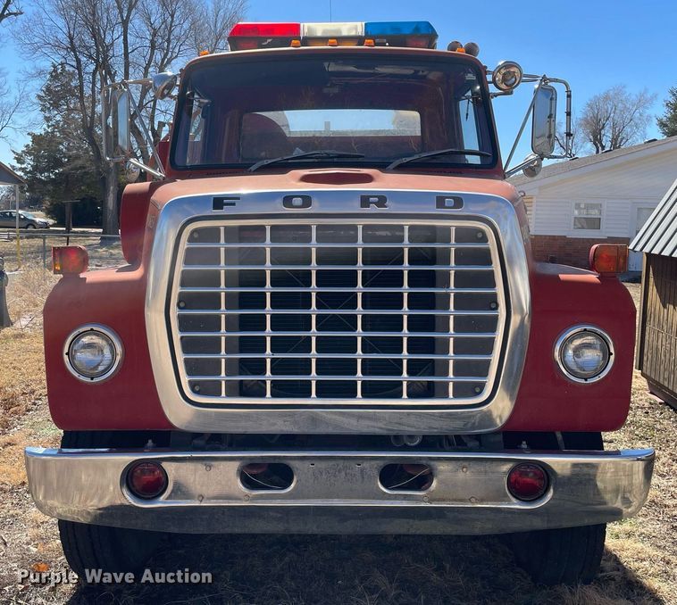 image for item MA9964 1978 Ford 800  pumper fire truck