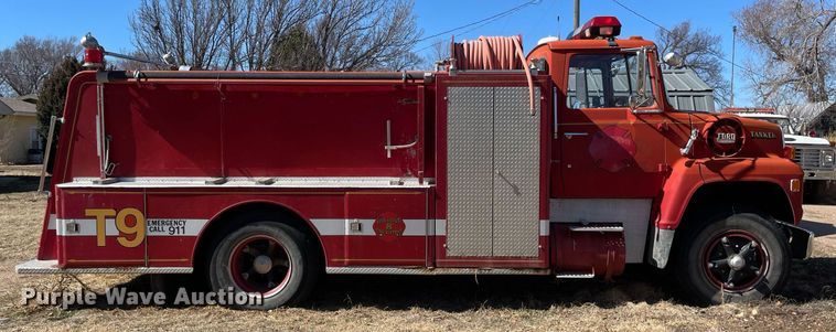 image for item MA9964 1978 Ford 800  pumper fire truck