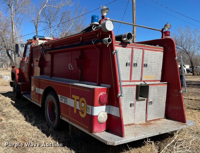 image for item MA9964 1978 Ford 800  pumper fire truck