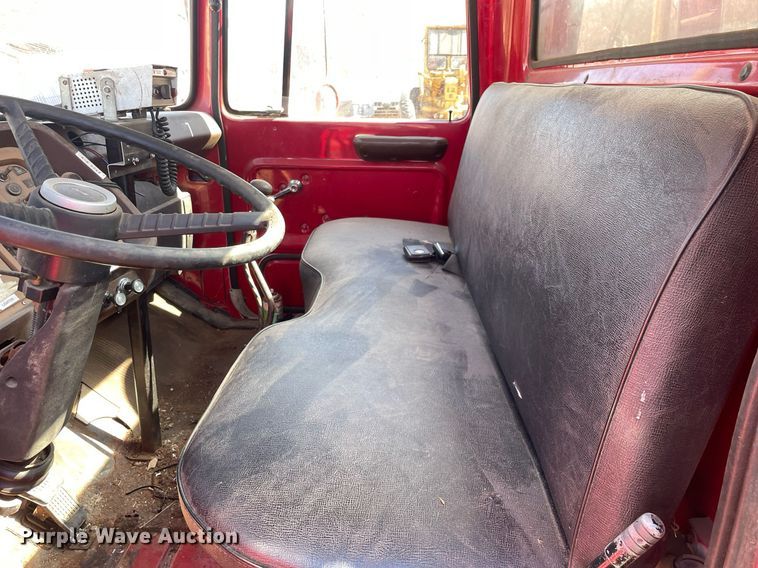 image for item MA9964 1978 Ford 800  pumper fire truck