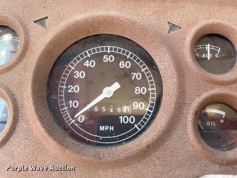 image for item MA9964 1978 Ford 800  pumper fire truck