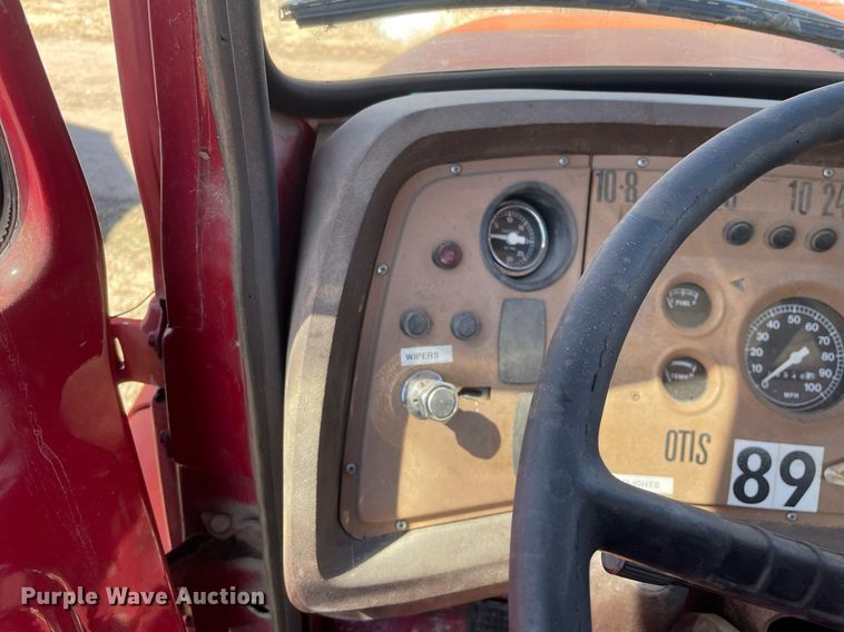 image for item MA9964 1978 Ford 800  pumper fire truck