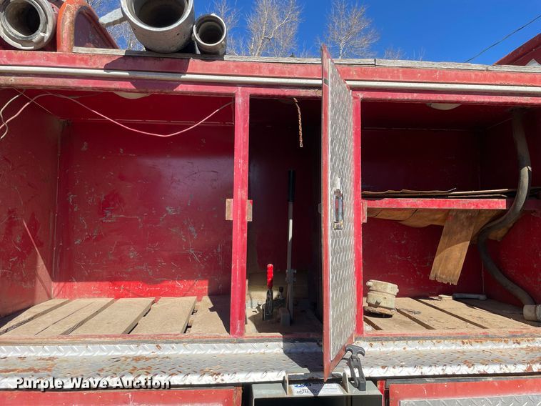 image for item MA9964 1978 Ford 800  pumper fire truck