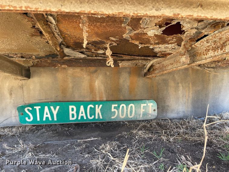 image for item MA9964 1978 Ford 800  pumper fire truck