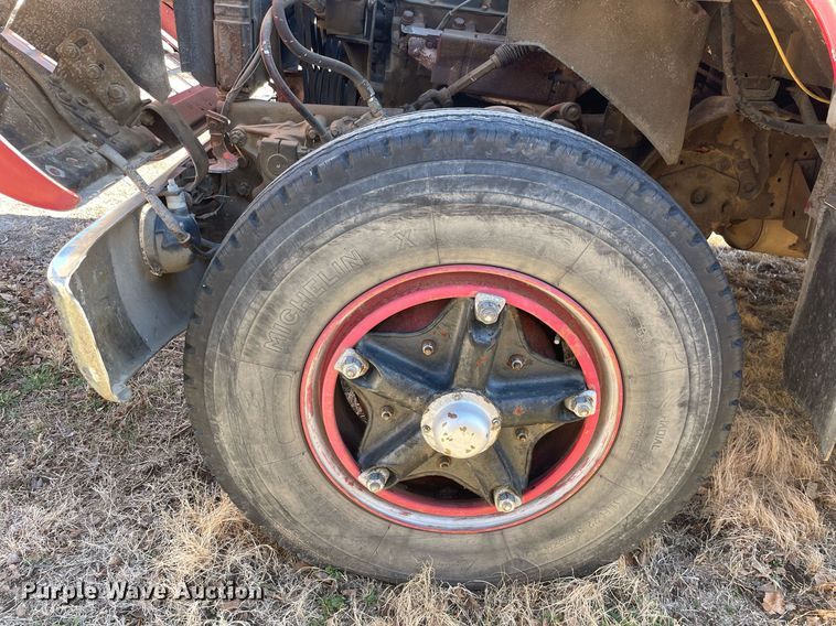 image for item MA9964 1978 Ford 800  pumper fire truck