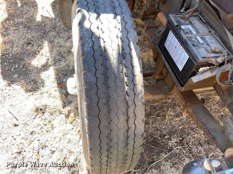 image for item MA9964 1978 Ford 800  pumper fire truck