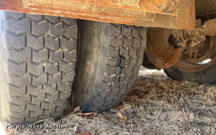 image for item MA9964 1978 Ford 800  pumper fire truck