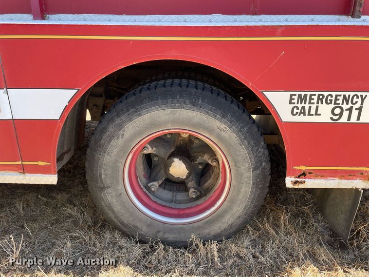 image for item MA9964 1978 Ford 800  pumper fire truck