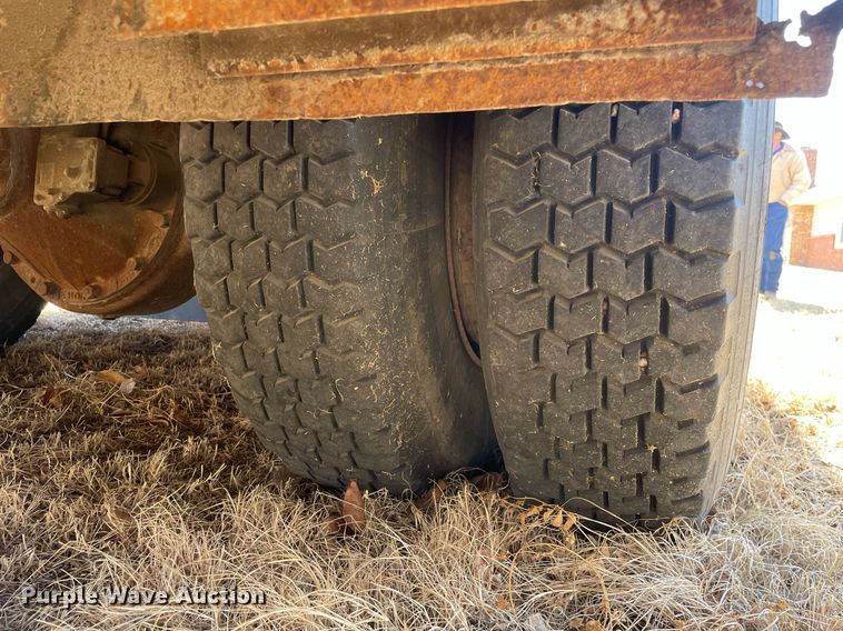 image for item MA9964 1978 Ford 800  pumper fire truck