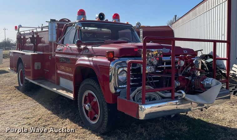 image for item MA9966 1973 Ford F750  pumper fire truck