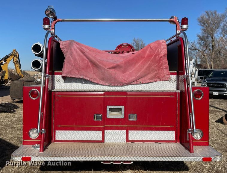 image for item MA9966 1973 Ford F750  pumper fire truck