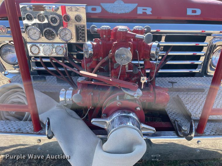 image for item MA9966 1973 Ford F750  pumper fire truck