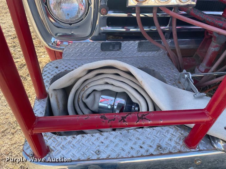 image for item MA9966 1973 Ford F750  pumper fire truck