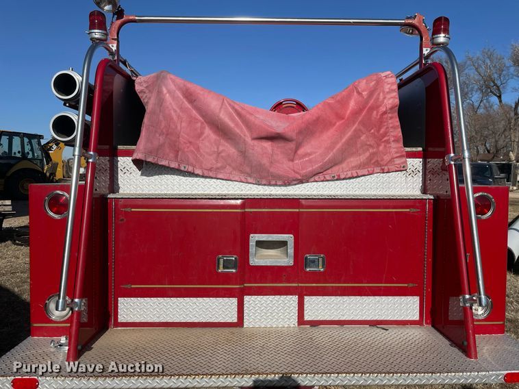 image for item MA9966 1973 Ford F750  pumper fire truck