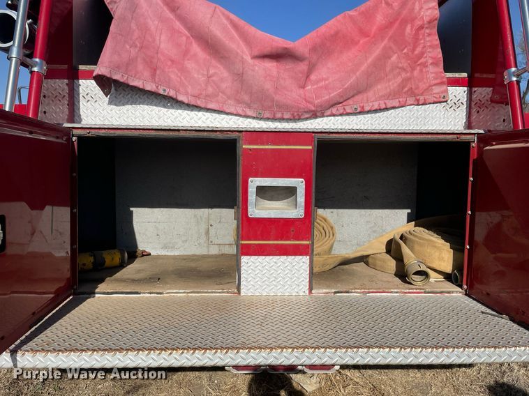 image for item MA9966 1973 Ford F750  pumper fire truck