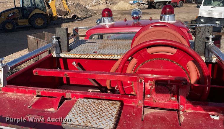 image for item MA9966 1973 Ford F750  pumper fire truck